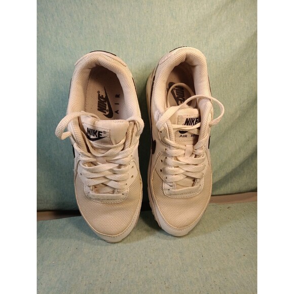 NIKE AIR MAX 90 ESSENTIAL SAIL-WHITE-PURE PLATINUM-BLACK SZ 6.5 (CQ2560-101) - Picture 2 of 7